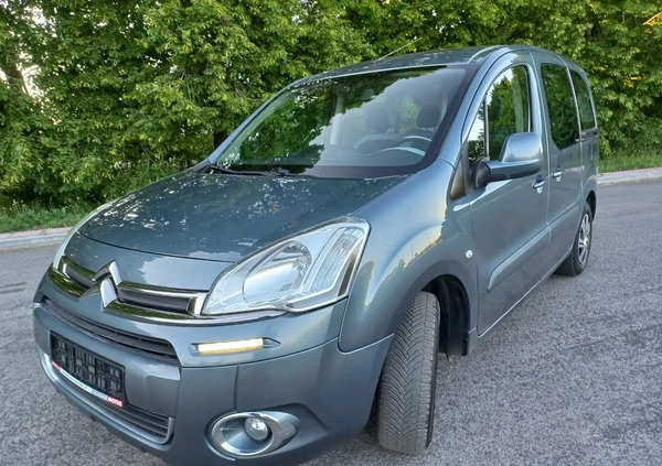 Citroen Berlingo cena 26900 przebieg: 220000, rok produkcji 2012 z Zamość małe 742